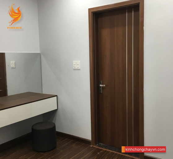Cửa gỗ chống cháy dùng trong chung cư