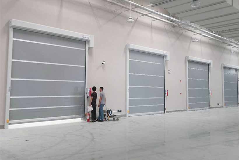 Công trình công cộng nên lắp đặt cửa cuốn chống cháy 