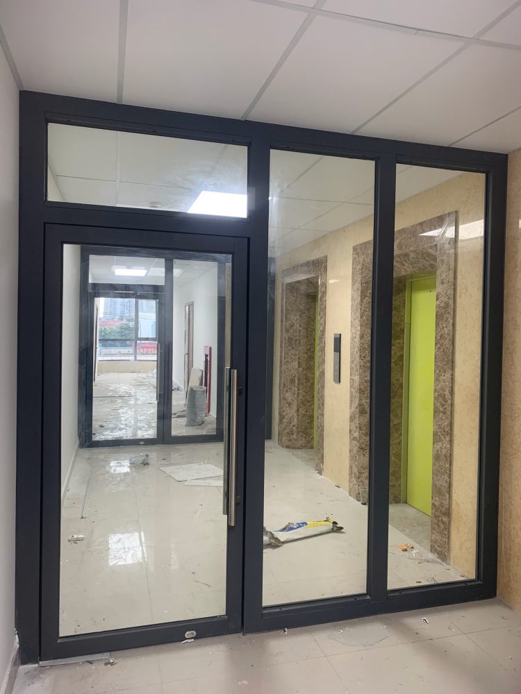 Cửa kính chống cháy 60 phút có thẩm mỹ