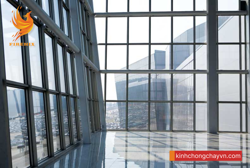 Vách Kính Chống Cháy_Sự Kết Hợp Tinh Tế Giữa An Toàn và Thẩm Mỹ