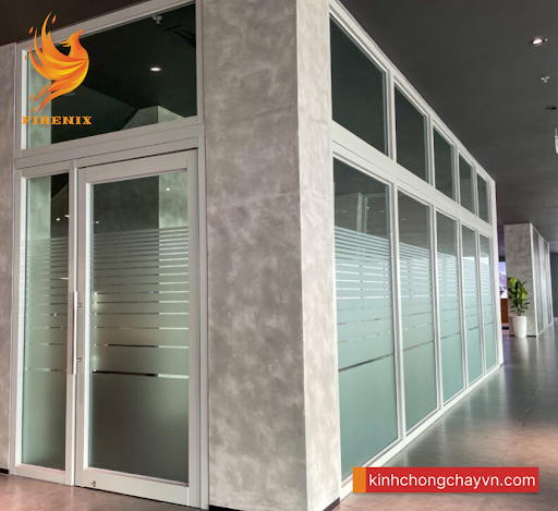 Cách vách kính chống cháy hoạt động đảm bảo an toàn - KCC Firenix