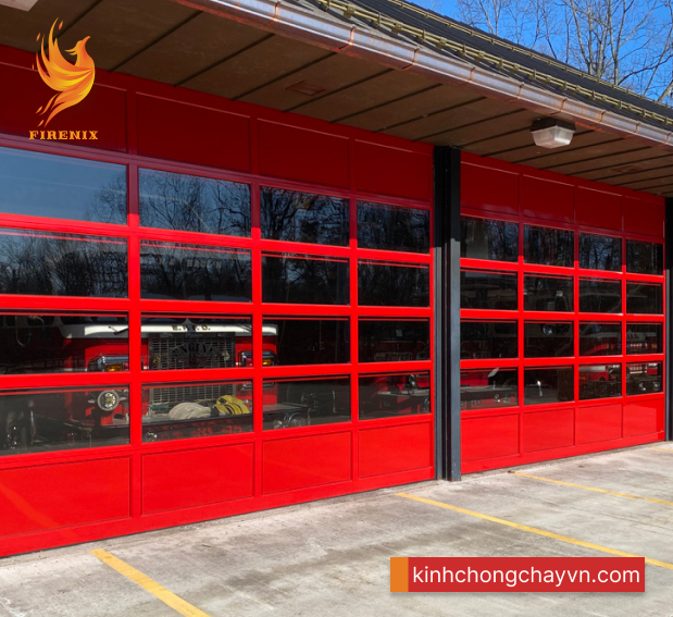 Khám phá tính năng và ứng dụng của cửa kính chống cháy trong an toàn công nghiệp