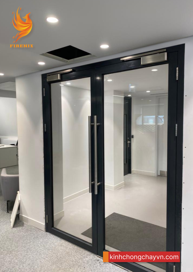 Ưu điểm khi lắp đặt kính chống cháy cho nhà cao tầng