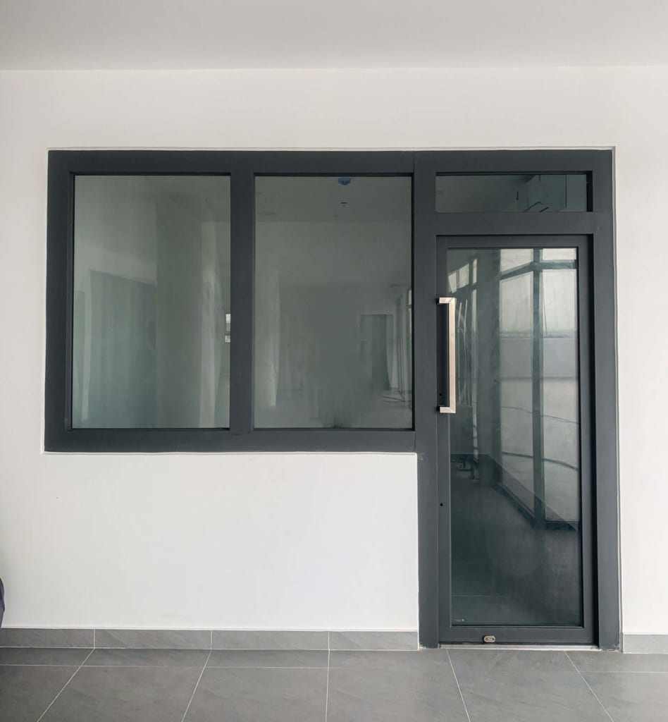 Lựa chọn cửa kính chống cháy của Sunrise Glass uy tín